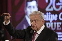 López Obrador respalda a Sheinbaum y critica la "prepotencia" de España: "¿Qué les cuesta ofrecer una disculpa?"