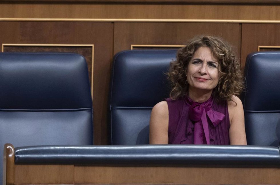 La vicepresidenta primera y ministra de Hacienda, María Jesús Montero, en el Congreso de los Diputados, a 11 de septiembre de 2024, en Madrid (España).