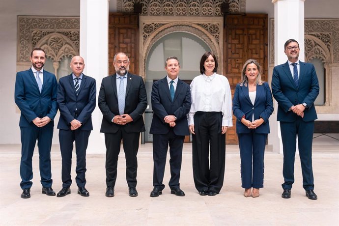 Visita de Diana Morant a la sede del Gobierno de Castilla-La Mancha