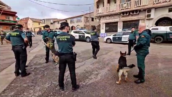 Operativo de búsqueda desplegado por la Guardia Civil en Torrico.