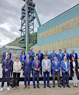 Presentación del plan director de un centro de innovación puntero para probar tecnología industrial en el pozo Carrio.