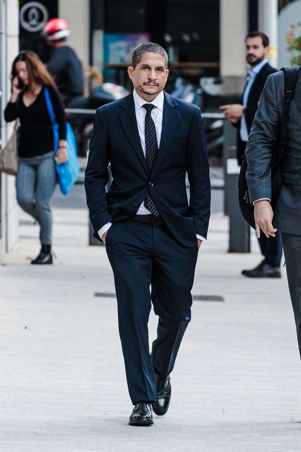 El jefe de personal de Adif, Michaux Miranda, a su llegada para declarar como testigo en el caso Koldo, en la Audiencia Nacional, a 19 de septiembre de 2024, en Madrid (España). En el juicio se investigan los contratos públicos realizados durante la p