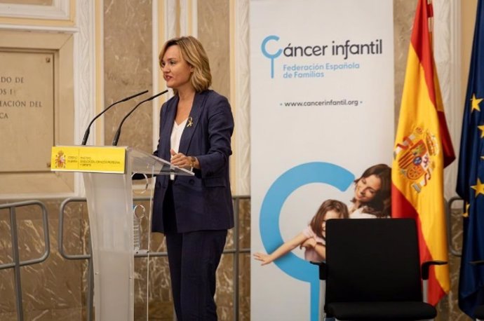 Alegría pide formación en sistema educativo para incluir a alumnos con cáncer, a los que no les "define" su enfermedad.