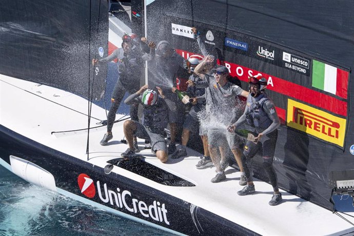 September 26, 2024. UniCredit Youth America's Cup, Race Day 8, Final Match. Luna Rossa Prada Pirelli Youth Team, winners of the Unicredit Youth America’s Cup.