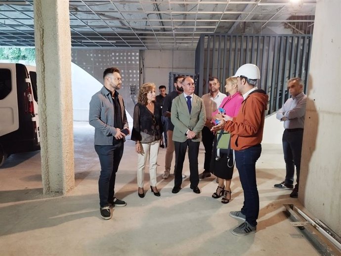 Visita a las obras de reforma de la oficina del SAE de San Juan