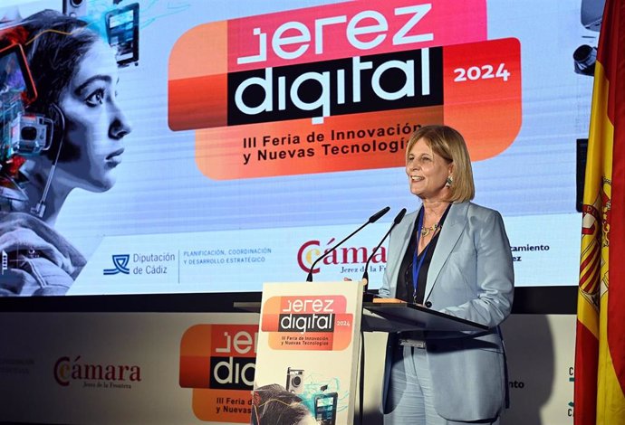 La alcaldesa de Jerez en la Feria de la Innovación y Nuevas Tecnologías.