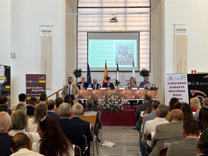 Inauguración de la XXV Feria Agroganadera de Huéscar y 51ª edición del Concurso-Subasta de la Raza Ovino Segureña.