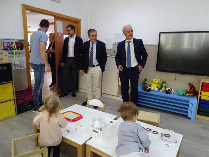 El conseller d'Educació, Cultura, Universitats i Ocupació, José Antonio Rovira.