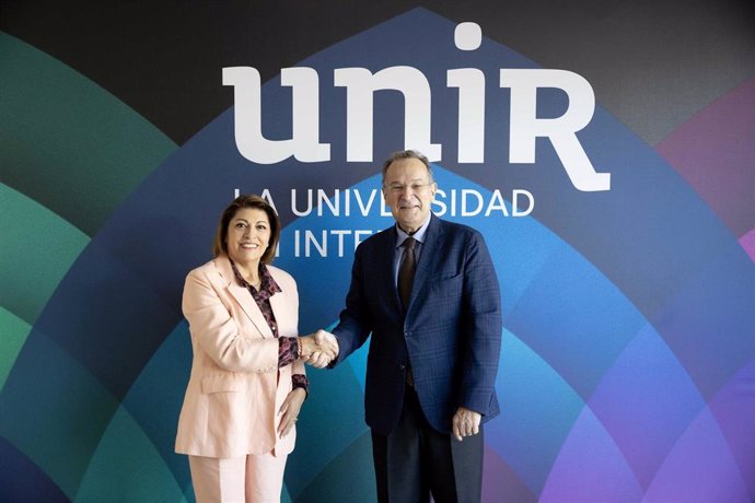 Embajada Ecuador y UNIR amplían acuerdo para impulsar la formación y el empleo entre la comunidad ecuatoriana en España