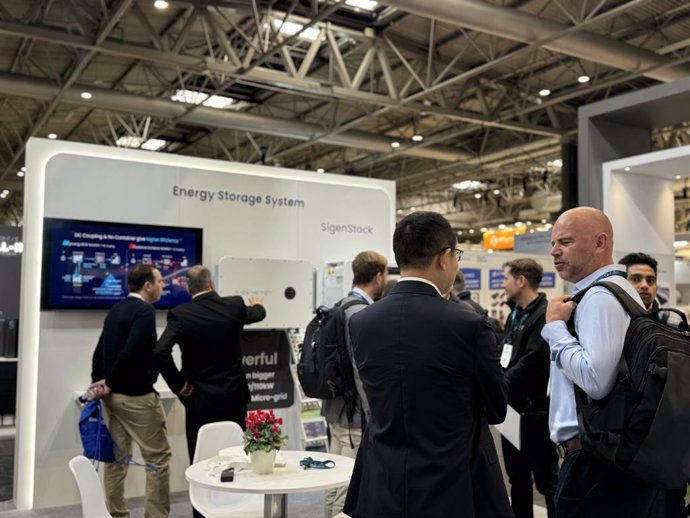 Sigenergy booth at Solar & Storage Live UK 2024