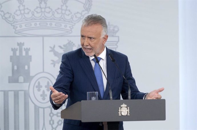 El ministro de Política Territorial, Ángel Víctor Torres, durante una rueda de prensa, en el Palacio de La Moncloa, a 20 de septiembre de 2024, en Madrid (España). 