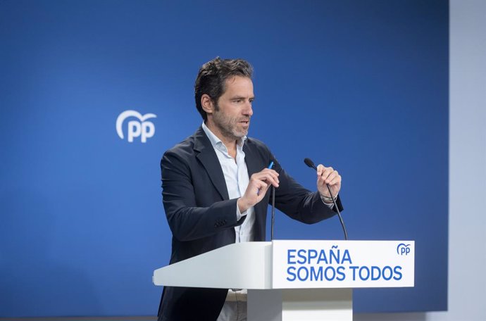 El diputado nacional y portavoz del PP, Borja Sémper, durante una rueda de prensa tras la celebración del Comité de Dirección del Partido Popular en la sede nacional del partido, en Madrid (España). Durante su comparecencia, Sémper ha anunciado que su par