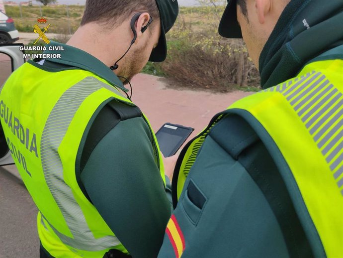 Archivo - Agentes de la Guardia Civil.