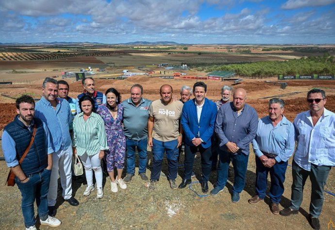 Visita del presidente de la Diputación al circuito.