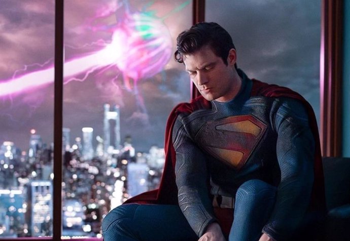 El Superman de James Gunn ficha "un robot" de Star Wars