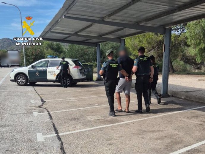 La Guardia Civil detiene a un fugitivo internacional en Pedreguer