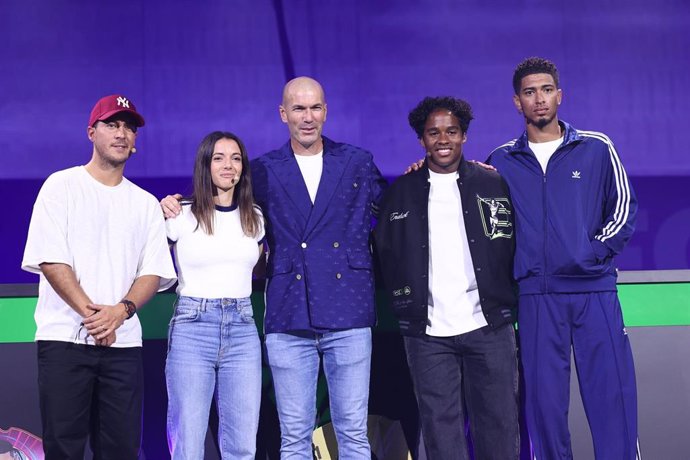 Eden Hazard, Aitana Bonmati, Zinedine Zidane, Endrick Felipe y Jude Bellingham, en el evento EA Sports FC 25.