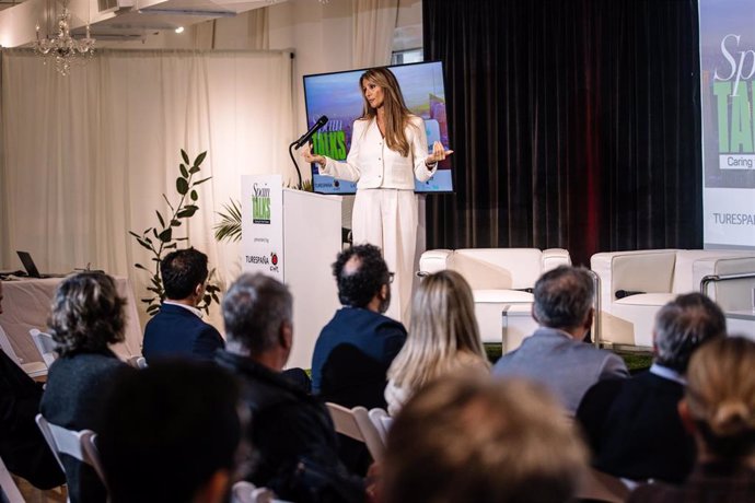 La directora insular de Turismo para la Demanda y la Hospitalidad del Consell de Mallorca, Susanna Sciacovelli, interviene en las jornadas 'Spain Talks'.