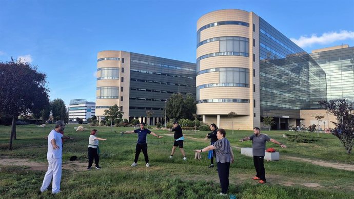 Actividades al aire libre en el Hospital Universitario Clínico San Cecilio para conmemora el Día Mundial del Corazón.