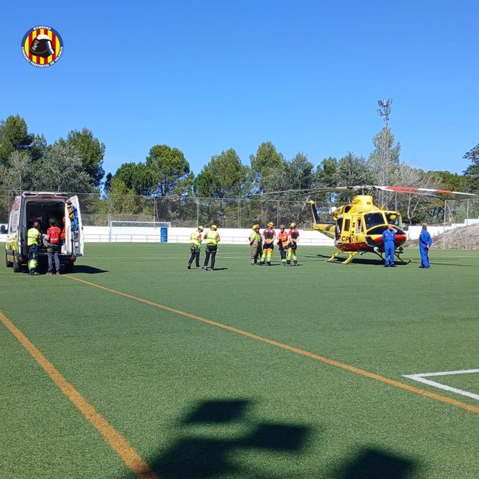 Rescatada una mujer lesionada en la pierna en la ruta de las Covetes dels Moros de Bocairent