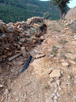 El Ayuntamiento de La Iglesuela del Cid ha reparado la tubería del manantial de la Fuente de la Tosquilla que da suministro a la localidad.