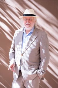 László Krasznahorkai recuerda su infancia en Gyula (Hungría) en la entrega del Formentor, un "fantástico" premio