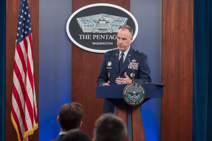 Archivo - October 31, 2023, Arlington, VA, United States of America: Pentagon Press Secretary Air Force Brig. Gen. Pat Ryder responds to a question from a reporter during a press briefing at the Pentagon, October 31, 2023 in Arlington, Virginia. Ryder sai