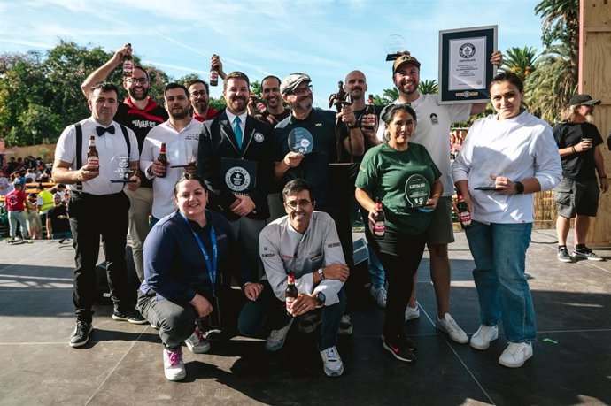 Valencia logra el Guinness World Records de almuerzo colectivo en el Casal Viveros Mahou