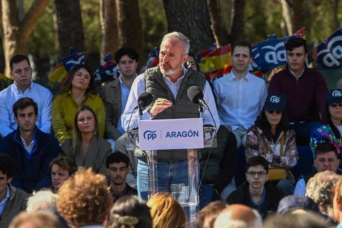 El presidente del Gobierno de Aragón y líder de los populares en la Comunidad, Jorge Azcón, durante su intervención en el Día del Afiliado del PP, acto celebrado este sábado en Zaragoza.