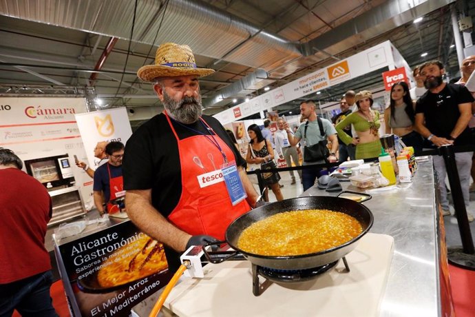 Roque González, de Sant Vicent del Raspeig, gana la V Edición del Mejor Arroz del Mediterráneo en la categoría adulta