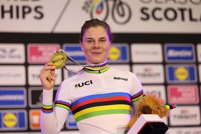 Archivo - Lotte Kopecky con su oro de Glasgow