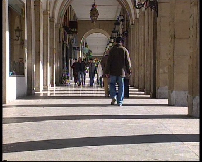 Archivo - Imágen recurso de una calle de Logroño