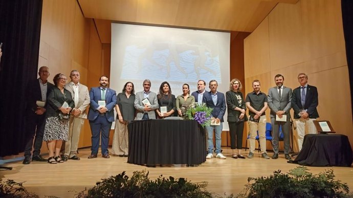 La secretaria autonómica de Cultura, Pilar Tébar, asiste en Orihuela al acto de entrega del Premio Internacional de Poesía Miguel Hernández.