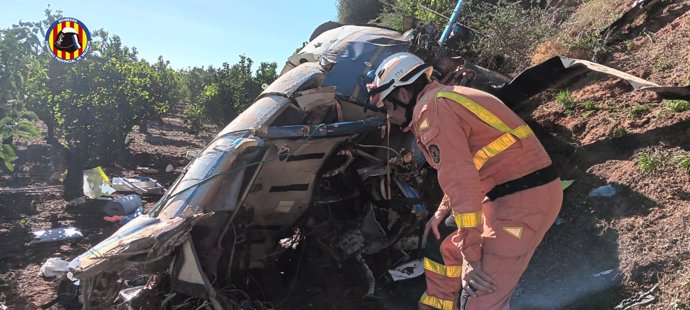 Tres fallecidos tras colisionar un helicóptero con las líneas de alta tensión en Monte Picayo