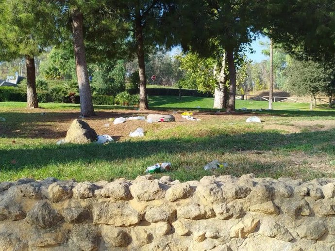 Basura en los molinos de Vadalejos