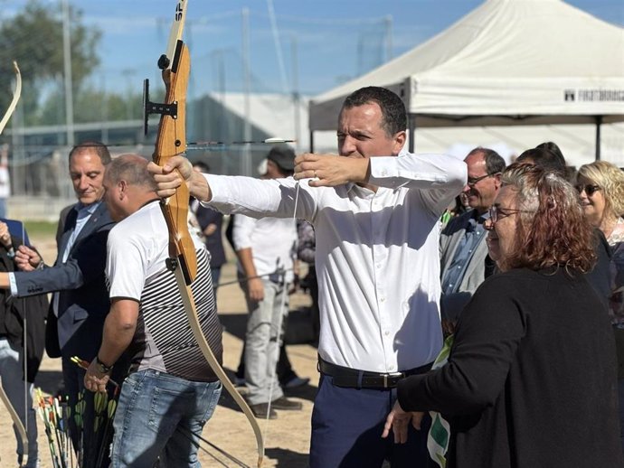 El conseller de Agricultura, Ganadería, Pesca y Alimentación de la Generalitat, Òscar Ordeig, en la edición 21 de la Fira del Caçador de Tàrrega (Lleida), a 29 de septiembre de 2024