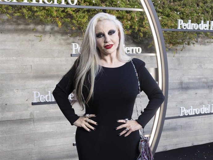 Alaska asiste al desfile aniversario de Pedro del Hierro  'La leyenda del tiempo', a 12 de septiembre de 2024, en Madrid (España)