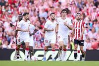 El Athletic empata por un rebote y el Betis tira de Lo Celso