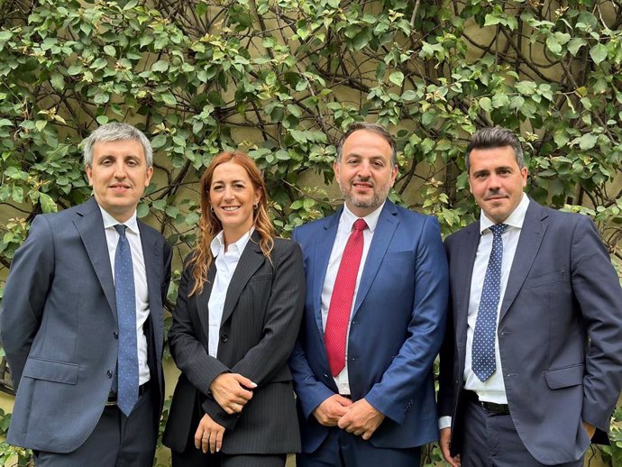 (De izda a dcha) Roger Pérez, socio de Risk Advisory Services, Beatriz Sesma, socia de Auditoría, César Gordo, socio de Auditoría y David Guitart, socio de Risk Advisory Services de BDO