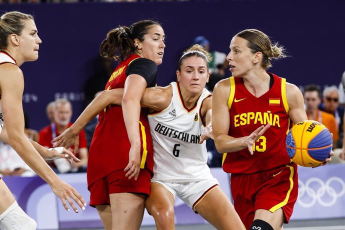 Archivo - Sandra Ygueravide durante la final de 3x3 de Paris 2024