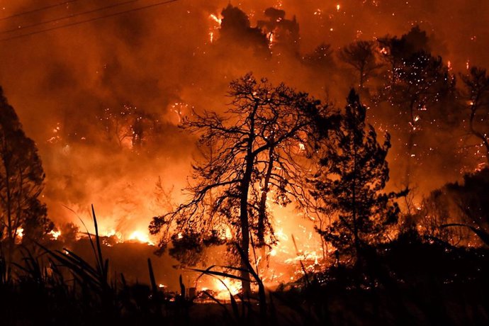 Archivo - Imagen de archivo de un incendio en Grecia.