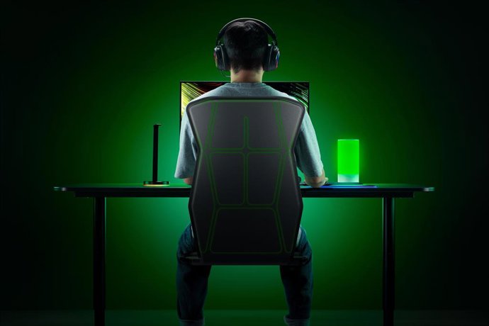 Latam.-Portaltic.-Razer impulsa los videojuegos inmersivos con su primer cojín háptico Razer Freyja y los auriculares Kraken V4 Pro