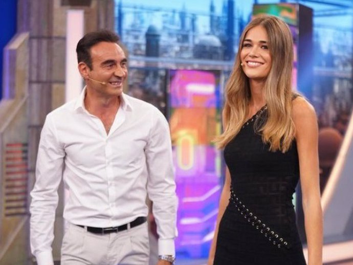 Archivo - Enrique Ponce y Ana Soria en su visita a 'El Hormiguero' en mayo de 2023