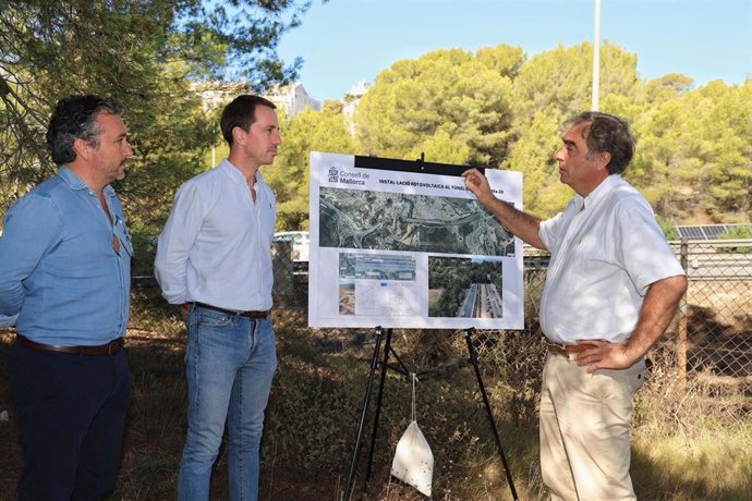 Presentan la nueva iluminación del túnel de Génova con placas fotovoltaicas en régimen de compensación.