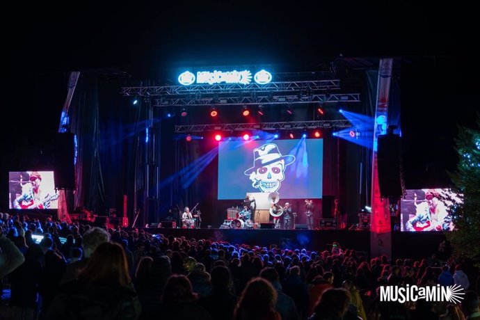 Concierto de Muchachito Bombo Infierno el pasado sábado en el escenario principal de 'Musicamino'.