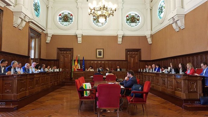 Pleno ordinario de la Diputación de Jaén.