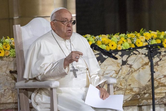 September 28, 2024, Brussels, Belgium: Pope Francis pictured during a papal visit to meet Belgian clergy at the National Basilica of the Sacred Heart in Koekelberg, Brussels on Saturday 28 September 2024. Head of the Catholic Church Pope Francis, born Jor