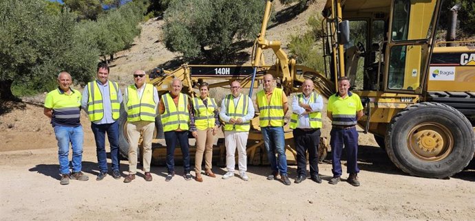 Visita a las obras en el camino rural de Puente Honda.