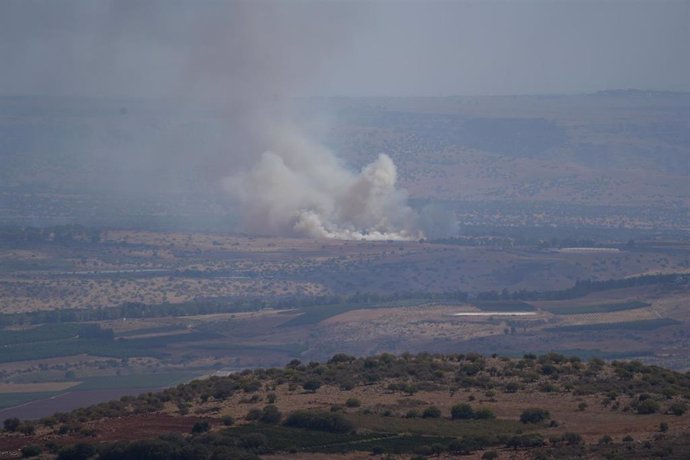 Columna de humo en la frontera entre Israel y Líbano