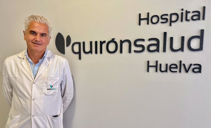 El jefe del servicio de Otorrinolaringología del Hospital Quirónsalud Huelva, Francisco Ortiz.